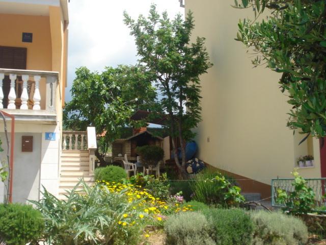 Apartments Zdenka 罗戈兹尼察 外观 照片
